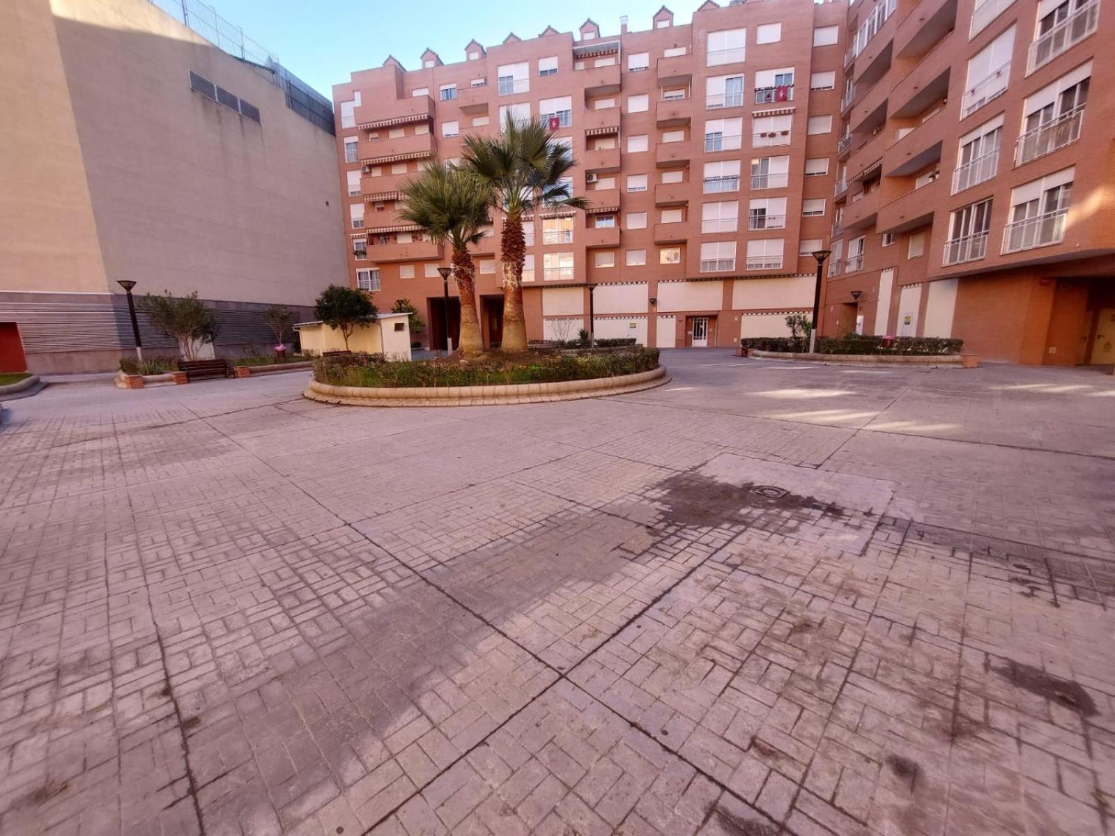 Plaza Del Ayuntamiento Con Parking Pondos Apartment Linares  Exterior photo